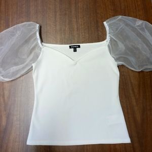 Express sweetheart neckline puff sleeve top. EUC. Size xs